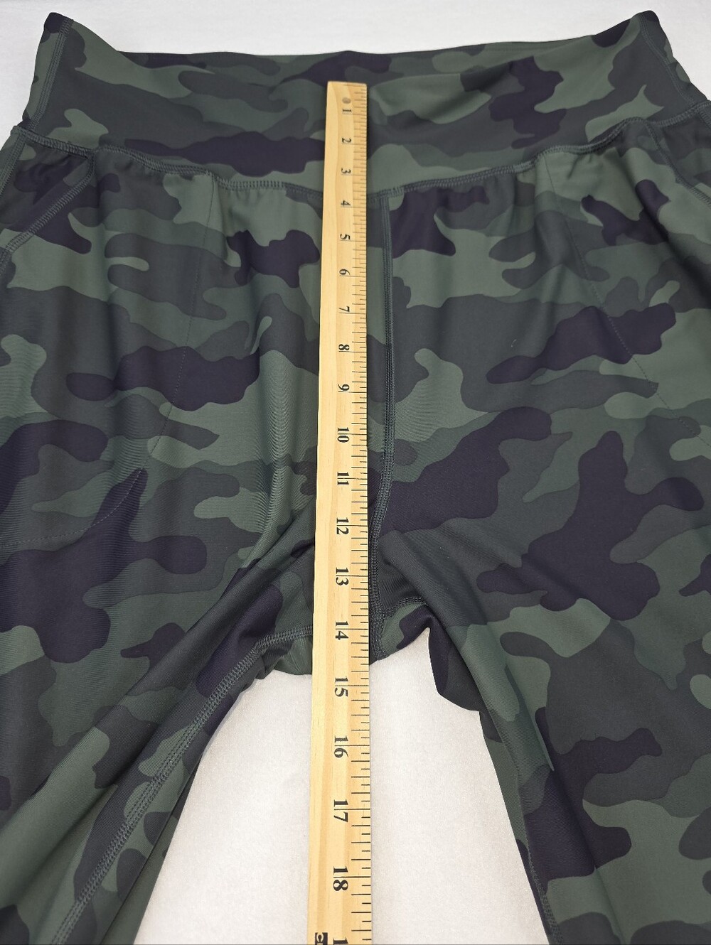 Old Navy Active Women's High Rise Powersoft Cargo Joggers Camo Green XL B-3882 - Picture 6 of 11